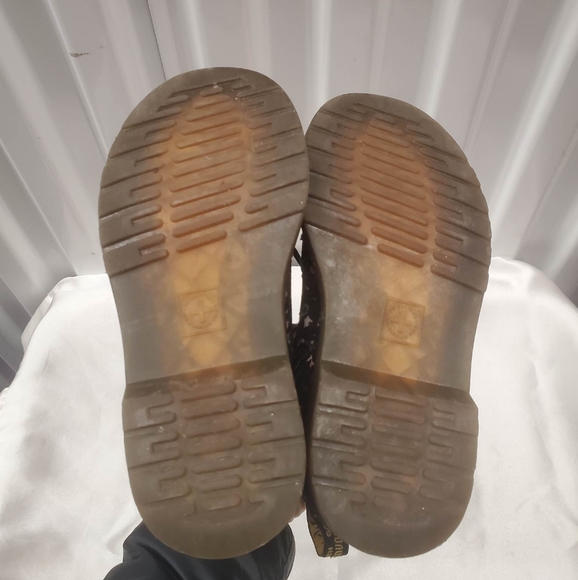 Dr.Martens Delaney Floral Boots - Picture 8 of 11